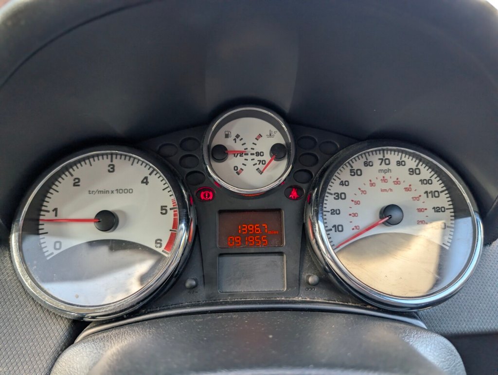 Used Peugeot 207 2010 for sale - 77990611: Photo 11