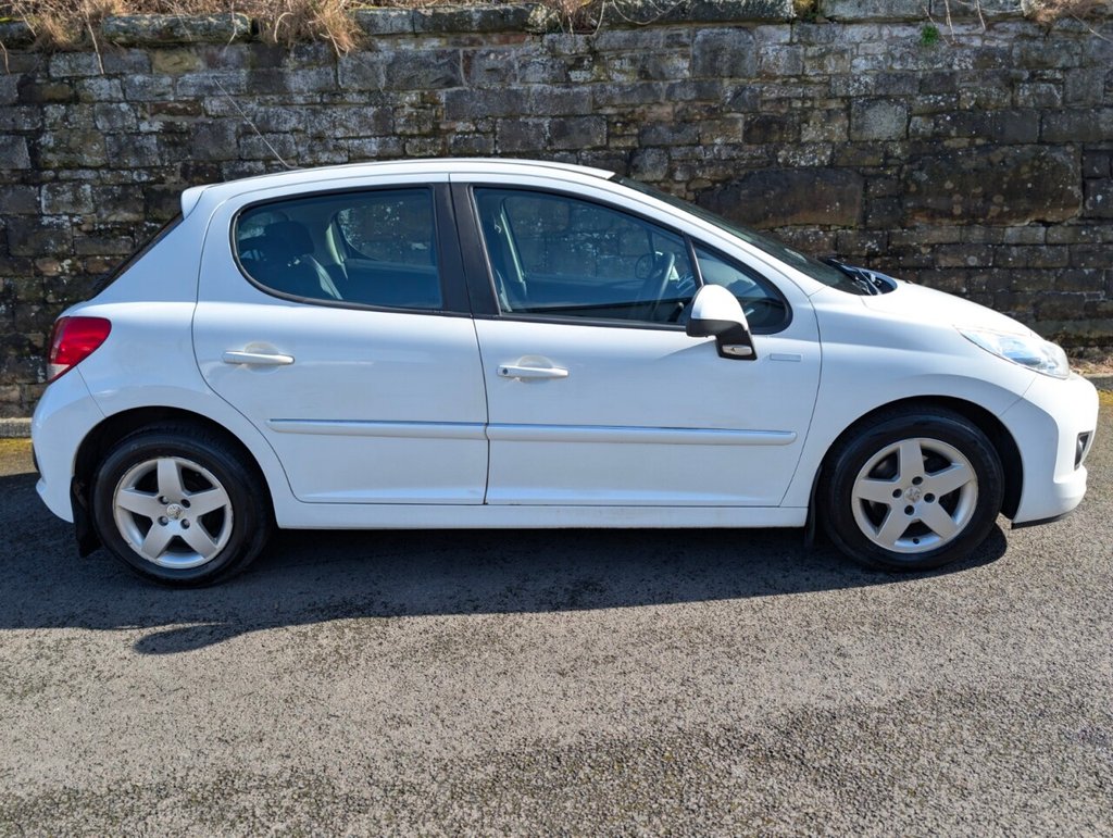 Used Peugeot 207 2010 for sale - 77990611: Photo 9