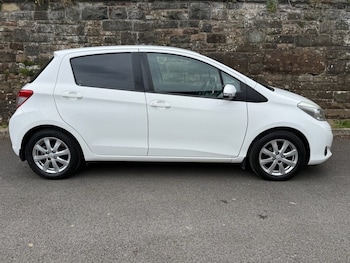 Used Toyota Yaris 2013 for sale - 78534083: Photo