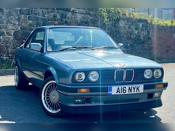 Used BMW 3 Series 1989 for sale - 77152942: Photo
