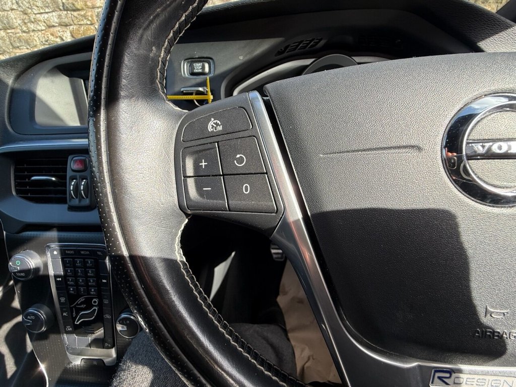 Used Volvo V40 2016 for sale - 77990530: Photo 22