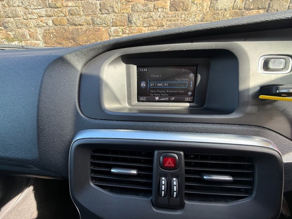 Used Volvo V40 2016 for sale - 77990530: Photo 26