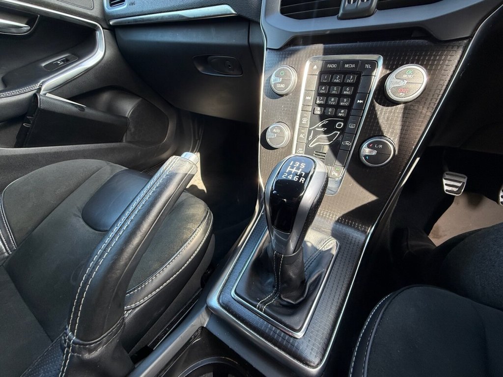 Used Volvo V40 2016 for sale - 77990530: Photo 29