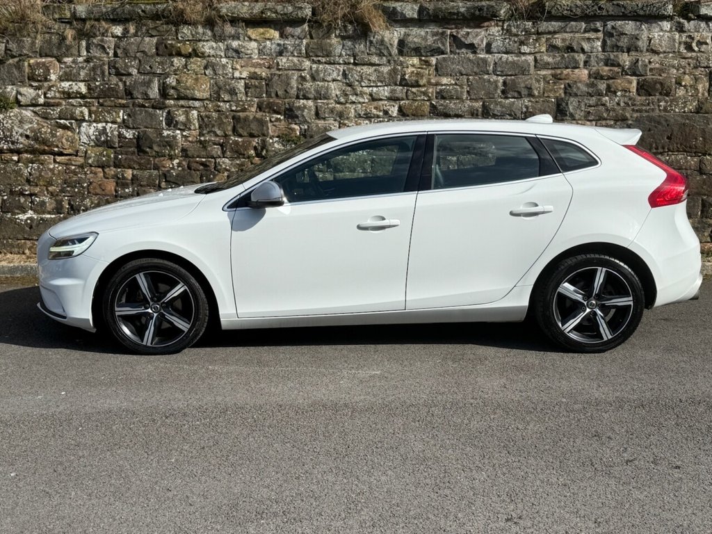 Used Volvo V40 2016 for sale - 77990530: Photo 5