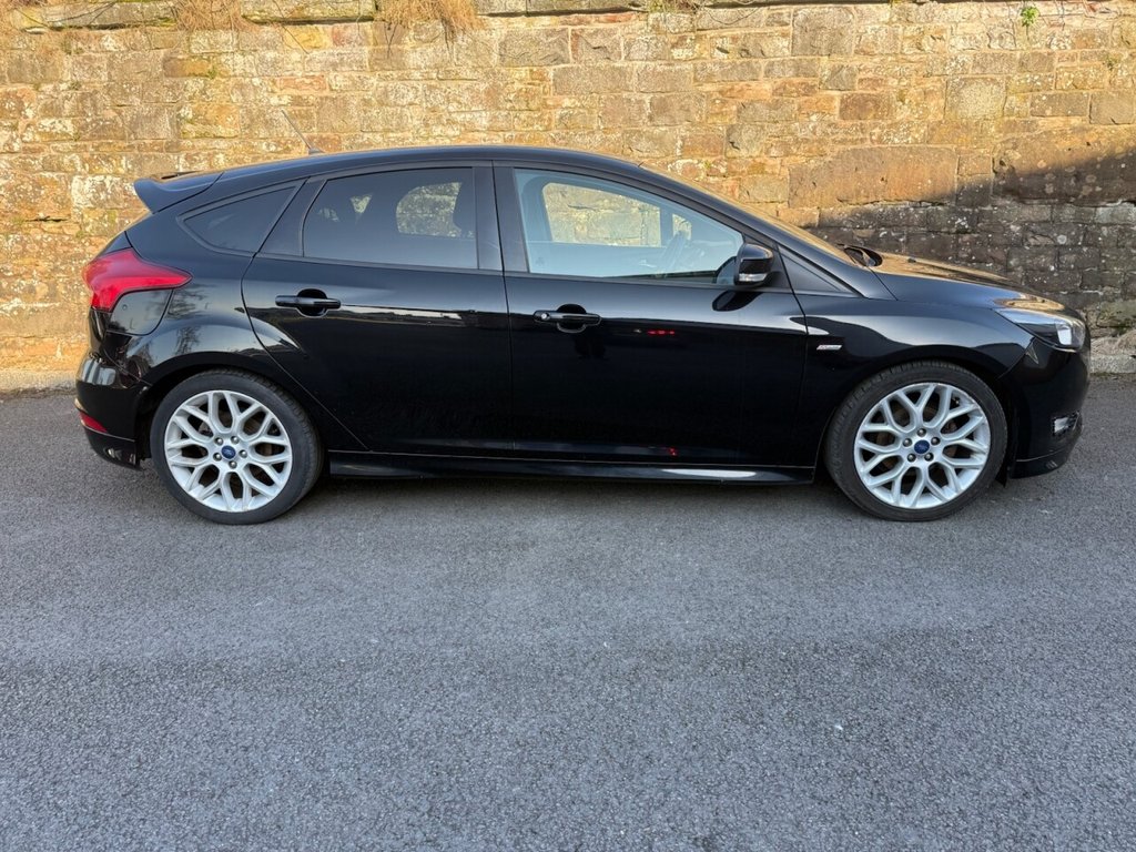 Used Ford Focus 2017 for sale - 77991012: Photo 4