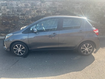 Used Toyota Yaris 2019 for sale - 79333993: Photo