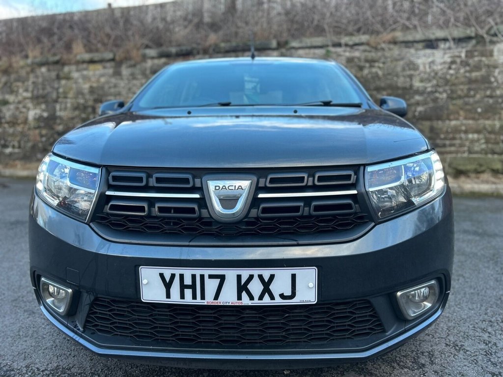 Used Dacia Sandero 2017 for sale - 77806307: Photo 2