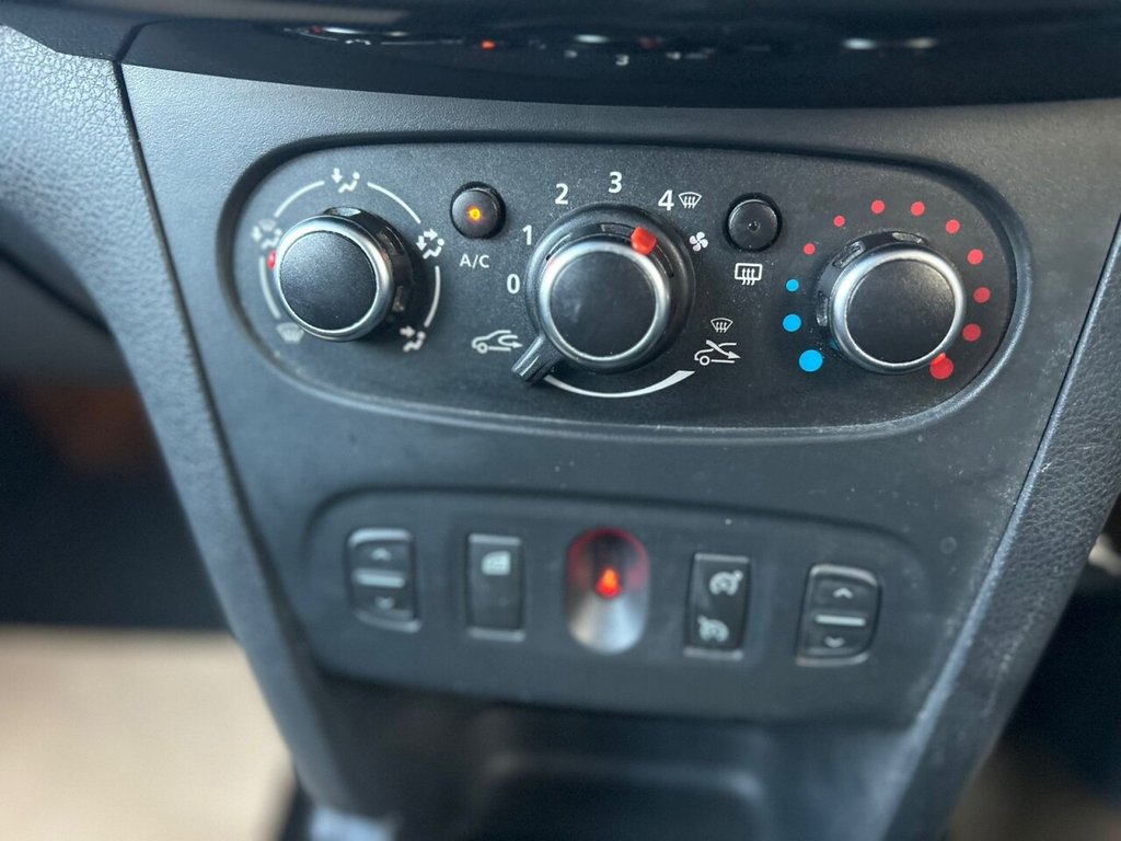 Used Dacia Sandero 2017 for sale - 77806307: Photo 24