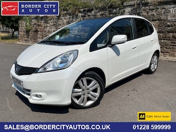 Used Honda Jazz 2013 for sale - 79438402: Photo