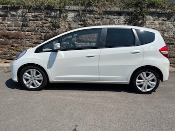 Used Honda Jazz 2013 for sale - 79438402: Photo