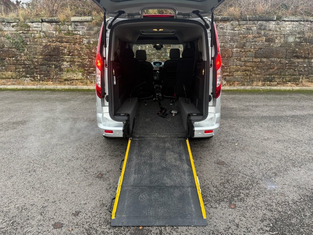 Used Ford Grand Tourneo Connect 2018 for sale - 77520614: Photo 11