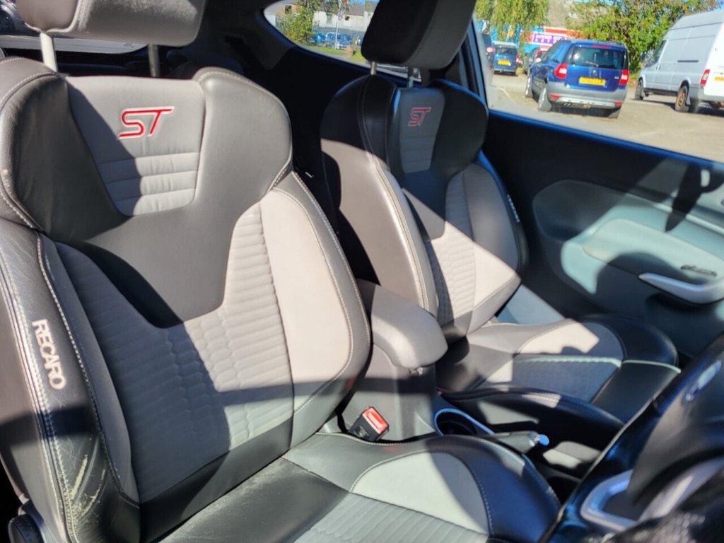 Used Ford Fiesta 2010 for sale - 76820439: Photo 10