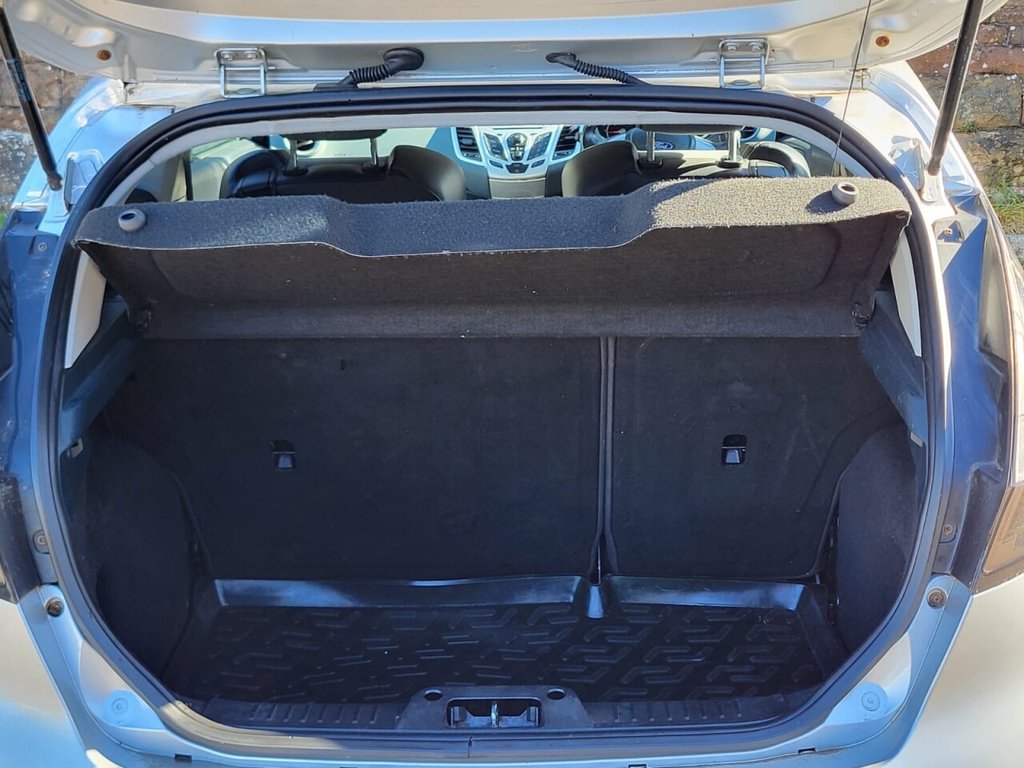 Used Ford Fiesta 2010 for sale - 76820439: Photo 17