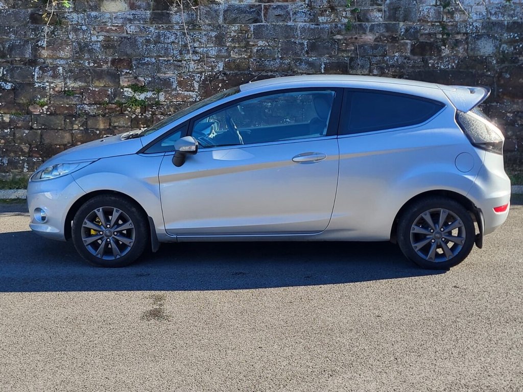 Used Ford Fiesta 2010 for sale - 76820439: Photo 5