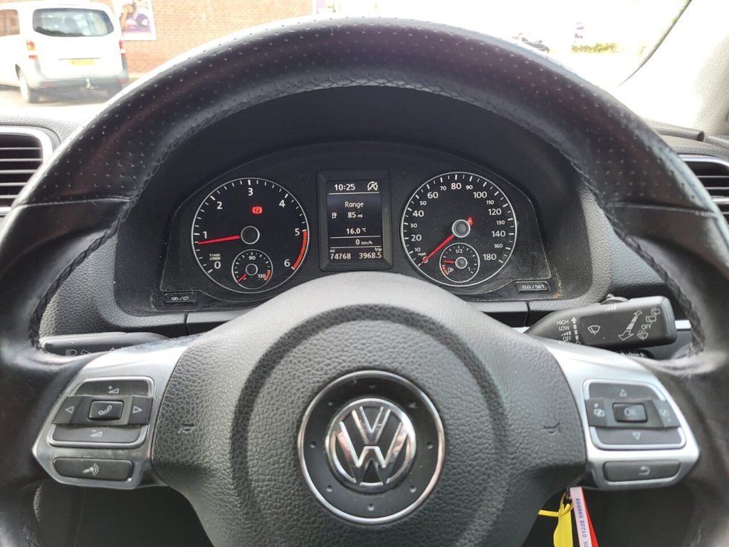 Used Volkswagen Scirocco 2013 for sale - 76820468: Photo 11