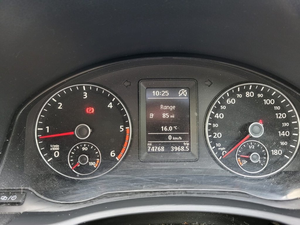 Used Volkswagen Scirocco 2013 for sale - 76820468: Photo 12