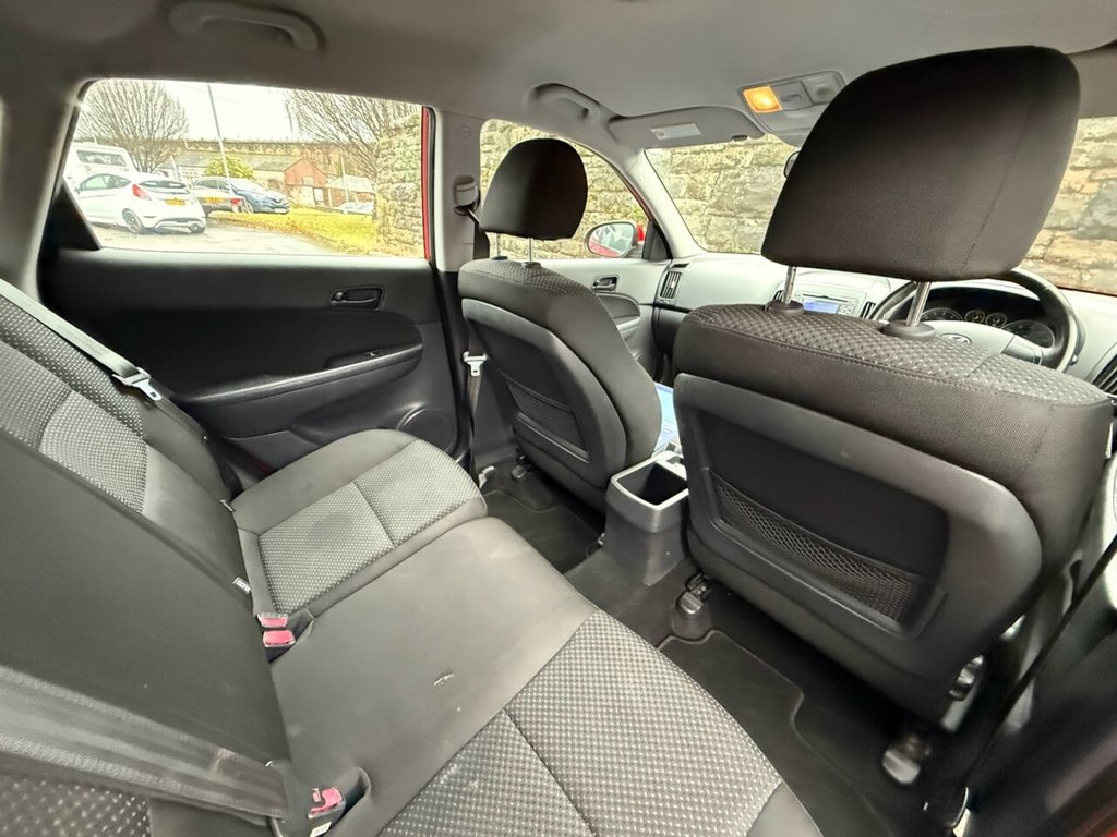 Used Hyundai i30 2010 for sale - 76973085: Photo 14