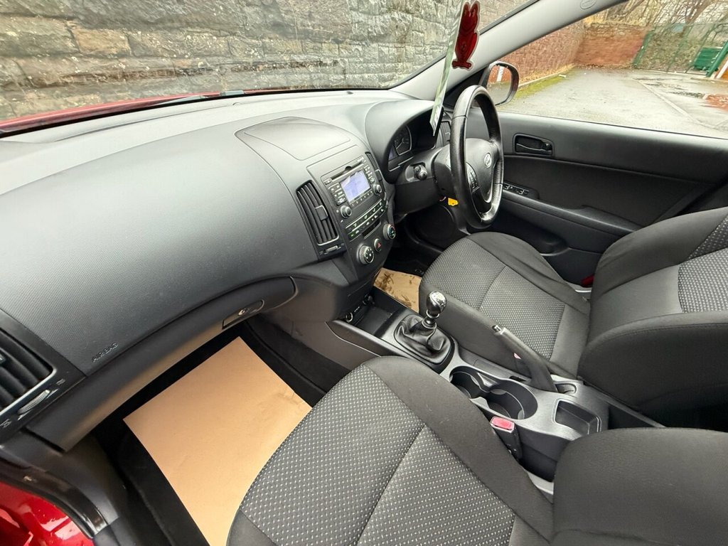 Used Hyundai i30 2010 for sale - 76973085: Photo 19