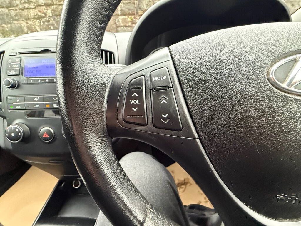 Used Hyundai i30 2010 for sale - 76973085: Photo 21