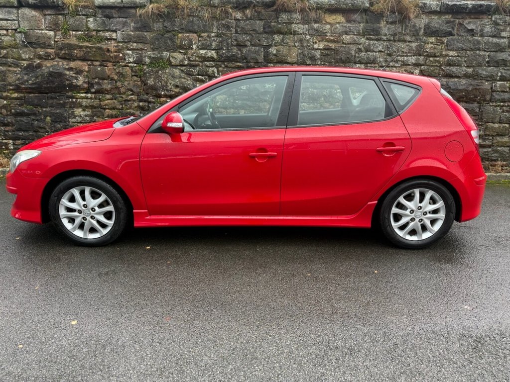 Used Hyundai i30 2010 for sale - 76973085: Photo 5