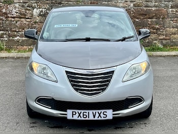 Used Chrysler Ypsilon 2011 for sale - 76820513: Photo