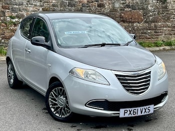 Used Chrysler Ypsilon 2011 for sale - 76820513: Photo