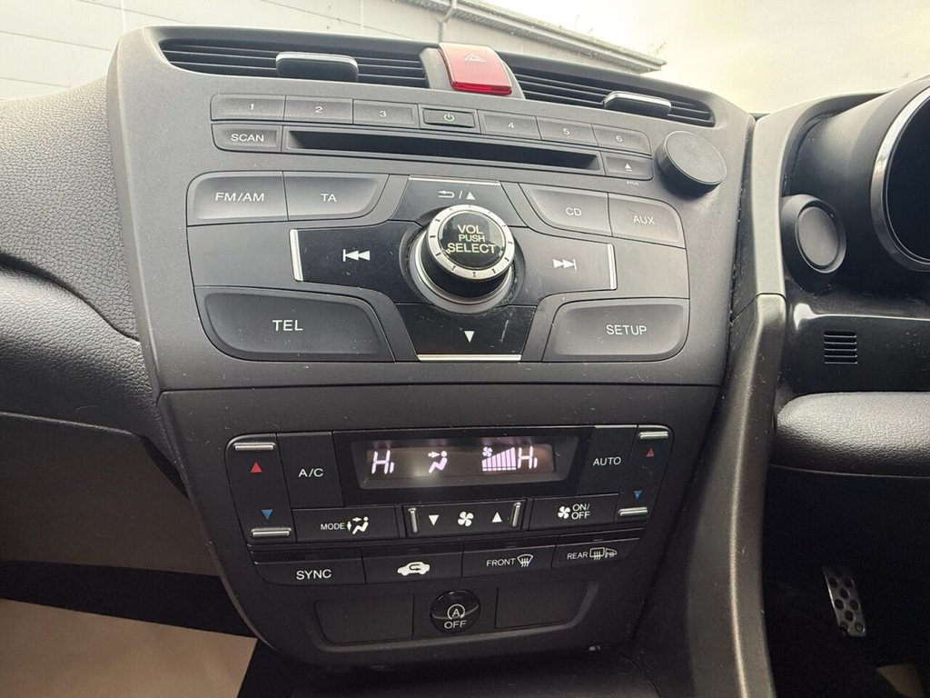 Used Honda Civic 2013 for sale - 76820645: Photo 26