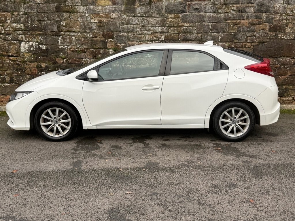 Used Honda Civic 2013 for sale - 76820645: Photo 5