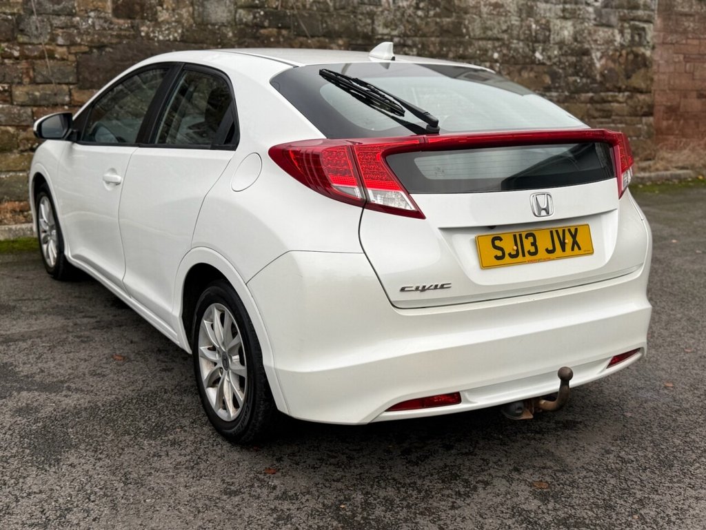 Used Honda Civic 2013 for sale - 76820645: Photo 8