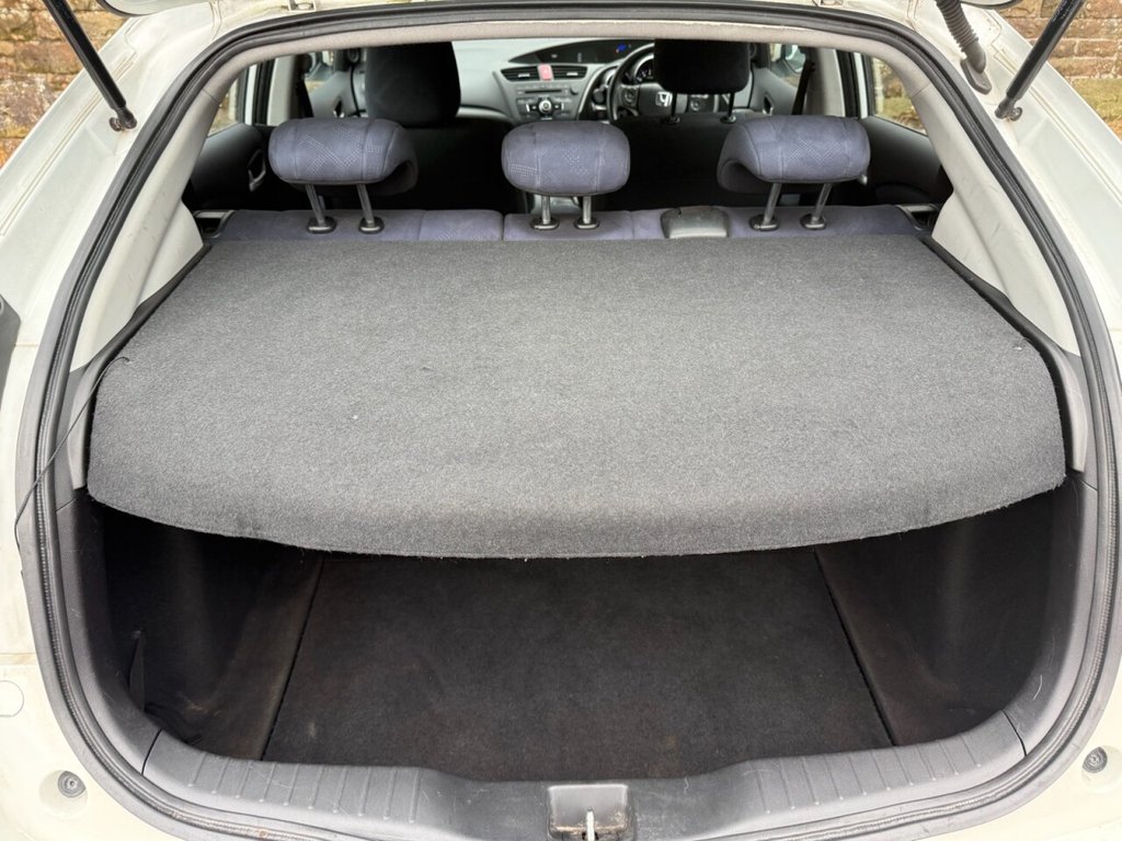 Used Honda Civic 2013 for sale - 76820645: Photo 9