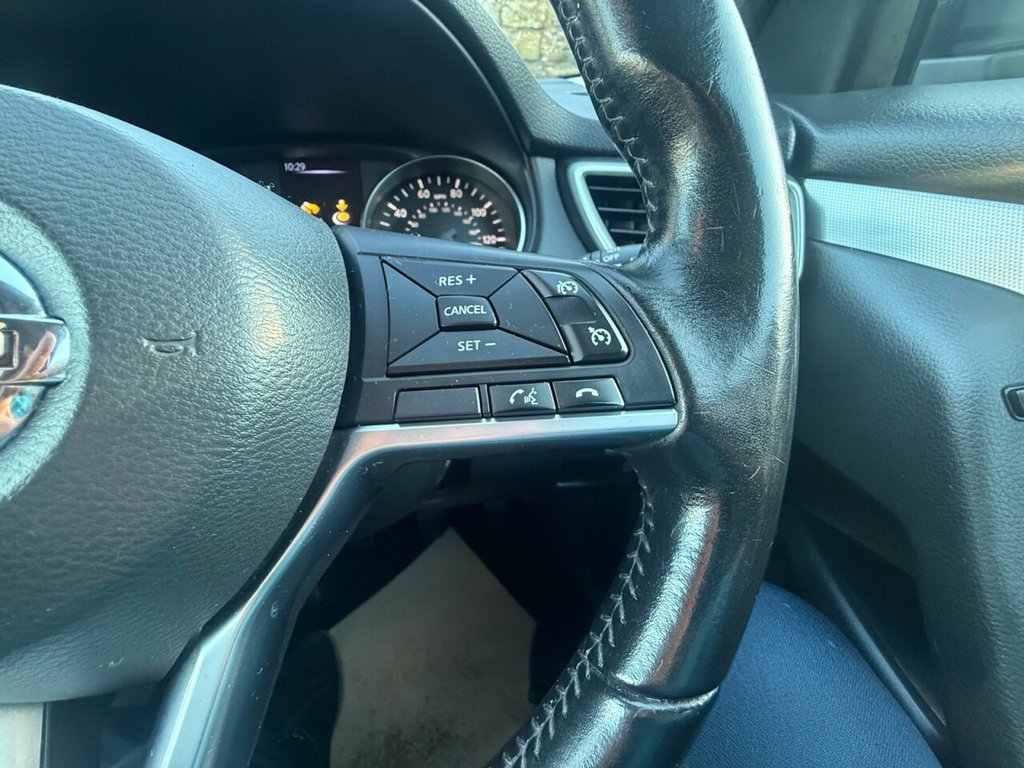 Used Nissan Qashqai 2017 for sale - 77236650: Photo 22