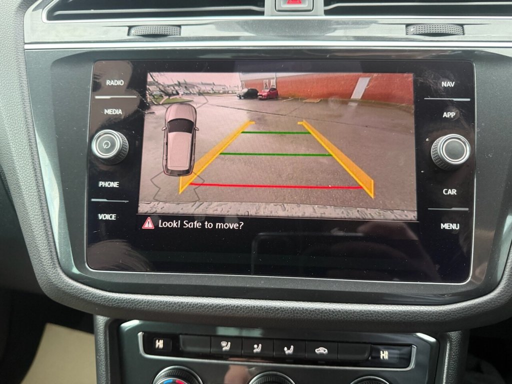 Used Volkswagen Tiguan 2019 for sale - 77654707: Photo 24