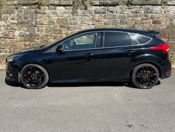 Used Ford Focus 2017 for sale - 78299615: Photo