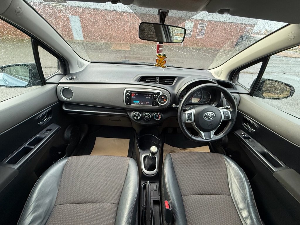 Used Toyota Yaris 2012 for sale - 76820639: Photo 12