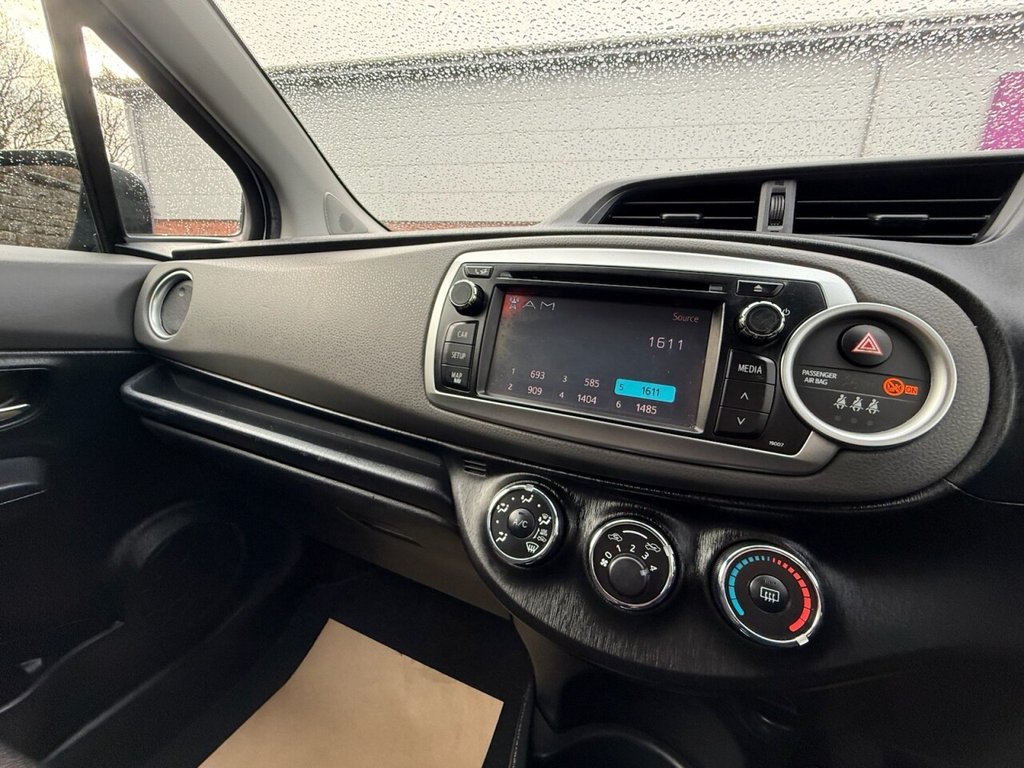 Used Toyota Yaris 2012 for sale - 76820639: Photo 19