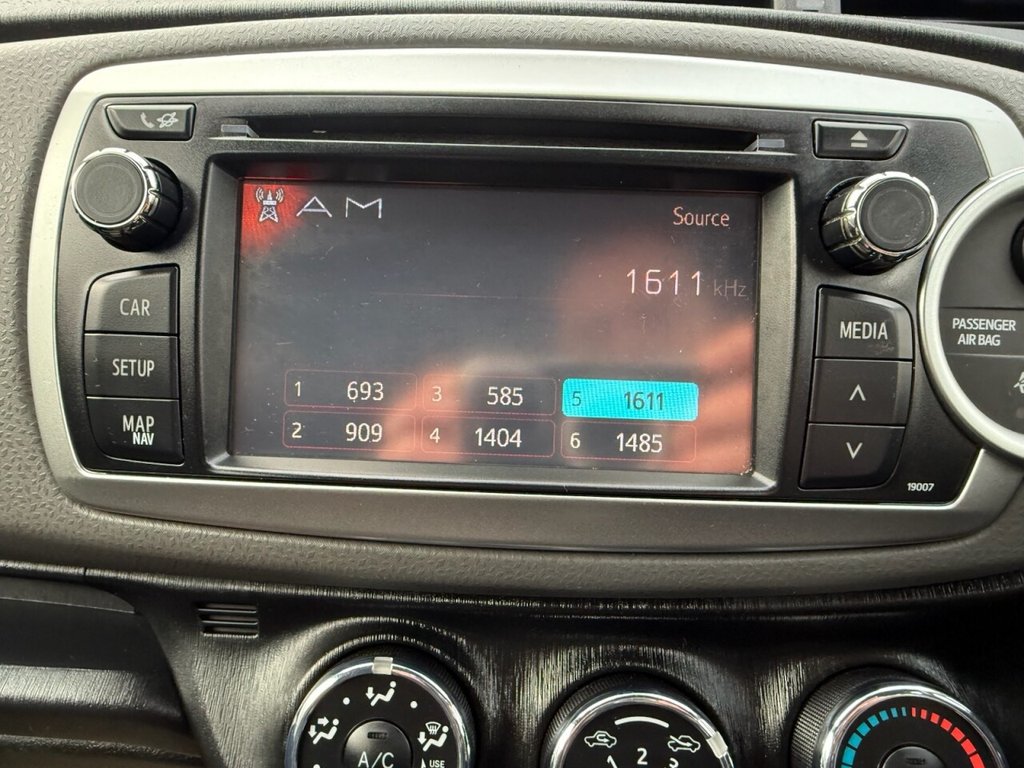 Used Toyota Yaris 2012 for sale - 76820639: Photo 20