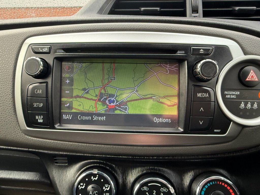 Used Toyota Yaris 2012 for sale - 76820639: Photo 21