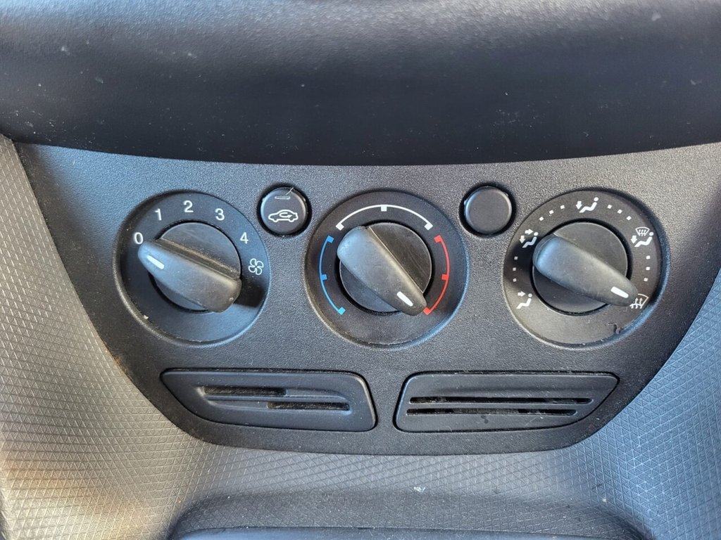 Used Ford Transit Connect 2014 for sale - 76820467: Photo 15