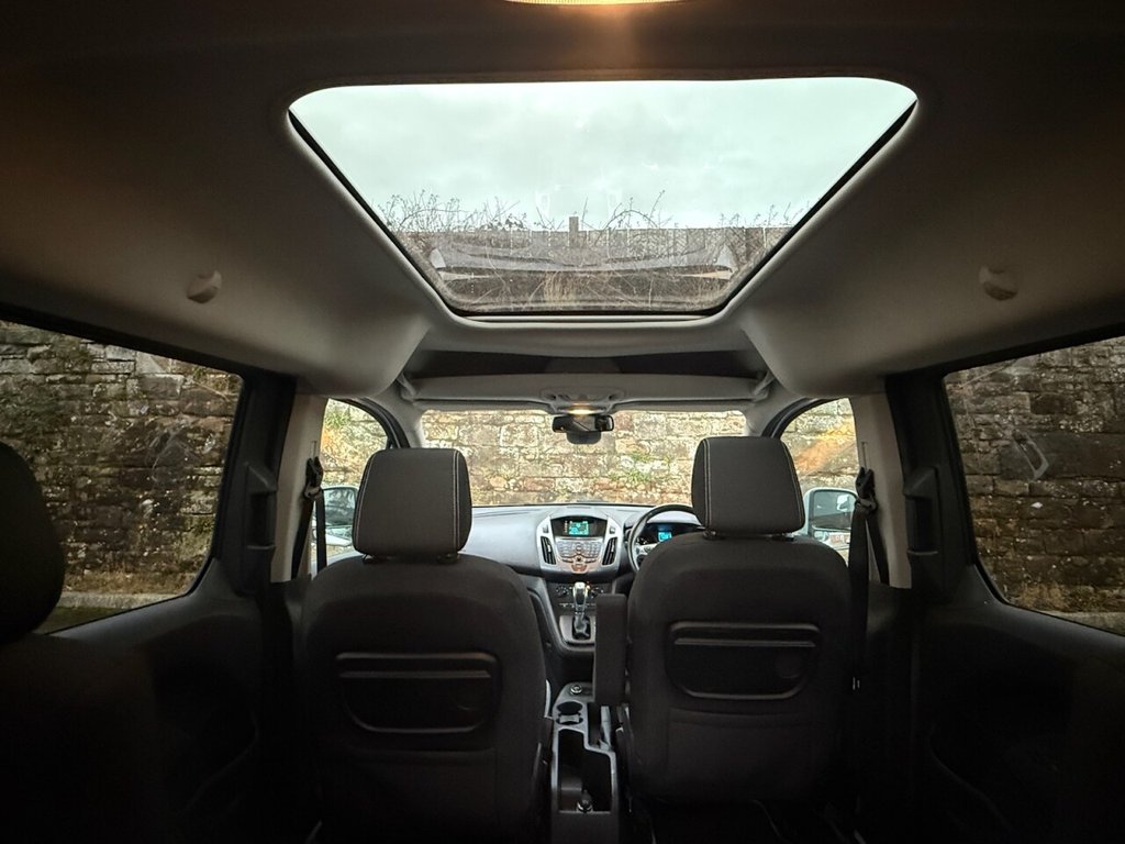 Used Ford Grand Tourneo Connect 2018 for sale - 77121478: Photo 16