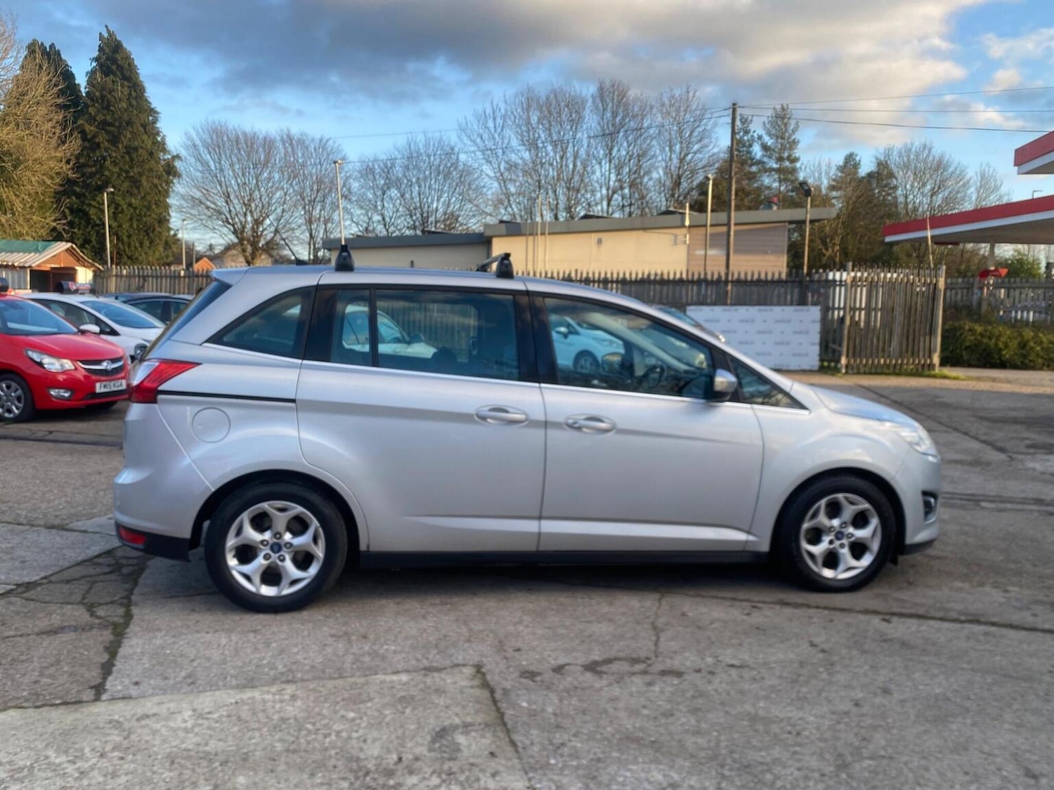 Used Ford Grand C-Max 2013 for sale - 77080813: Photo 16