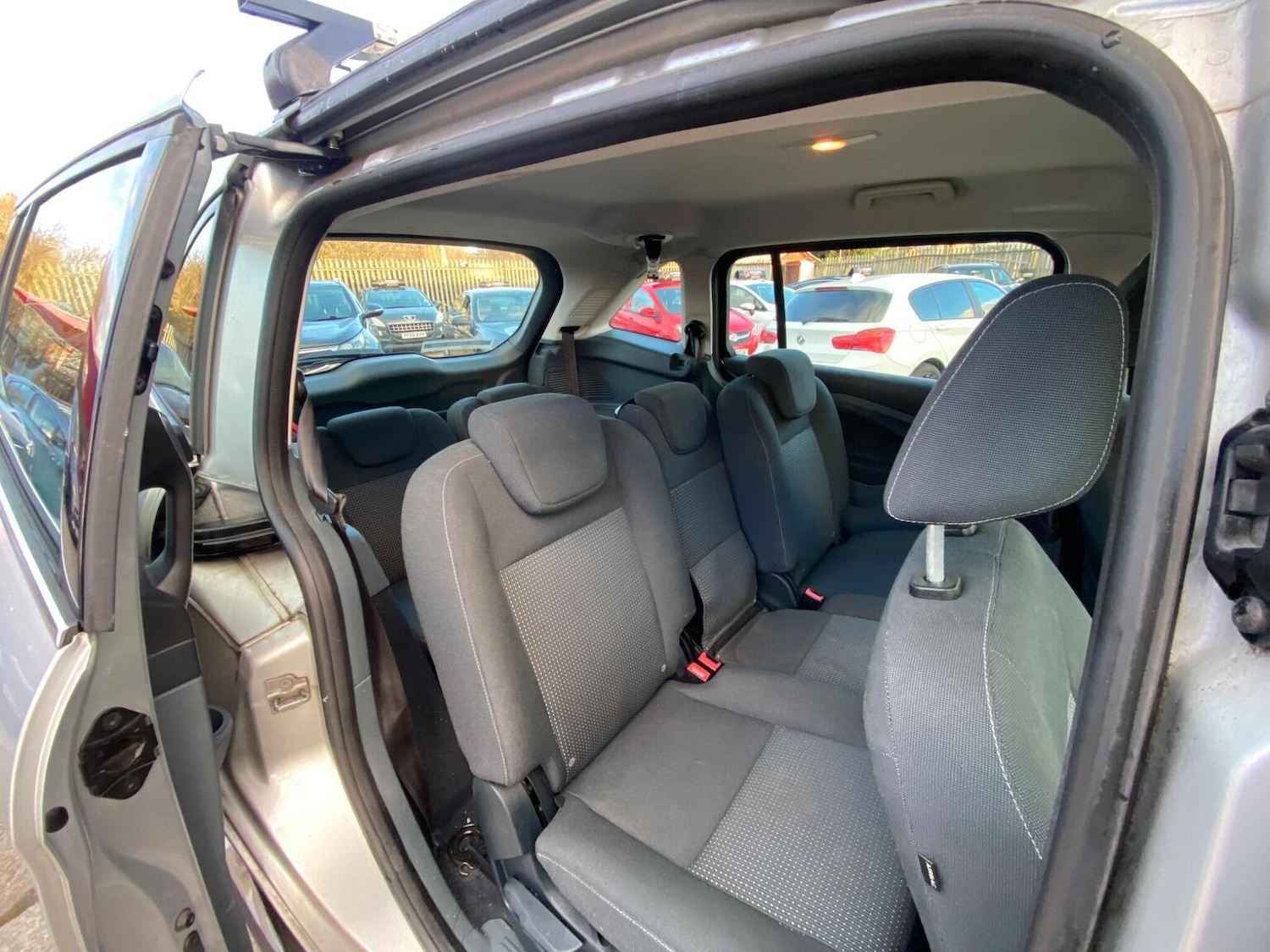 Used Ford Grand C-Max 2013 for sale - 77080813: Photo 28