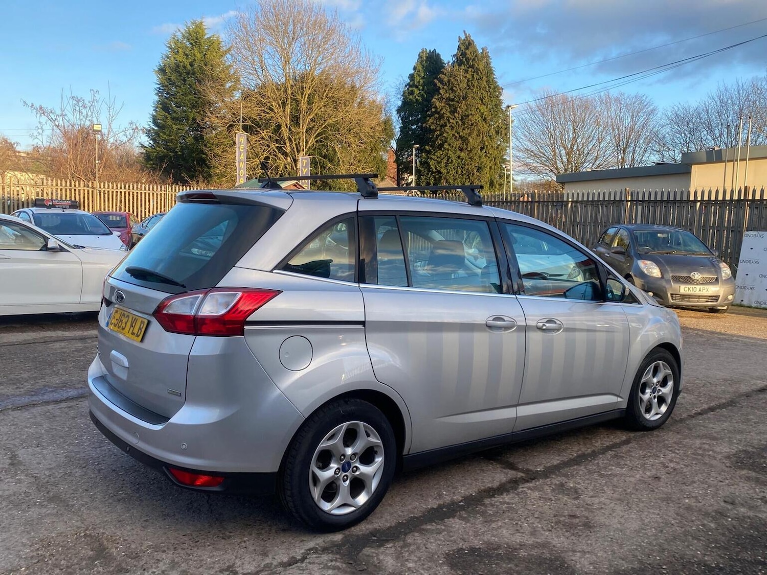Used Ford Grand C-Max 2013 for sale - 77080813: Photo 6