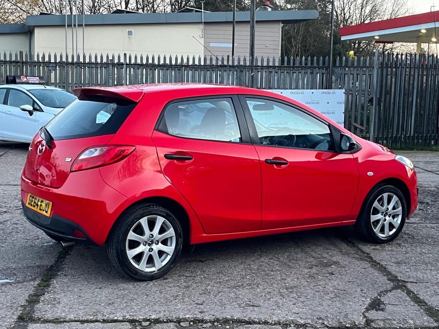 Used Mazda Mazda2 2015 for sale - 76896997: Photo 28