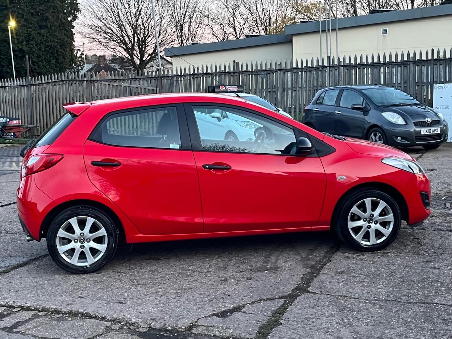 Used Mazda Mazda2 2015 for sale - 76896997: Photo 29