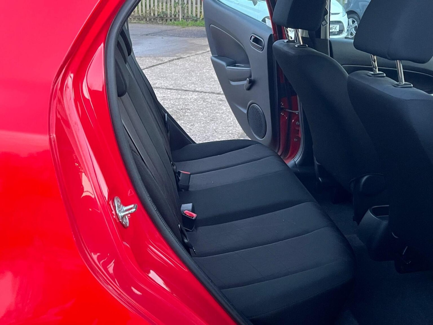 Used Mazda Mazda2 2015 for sale - 76896997: Photo 41