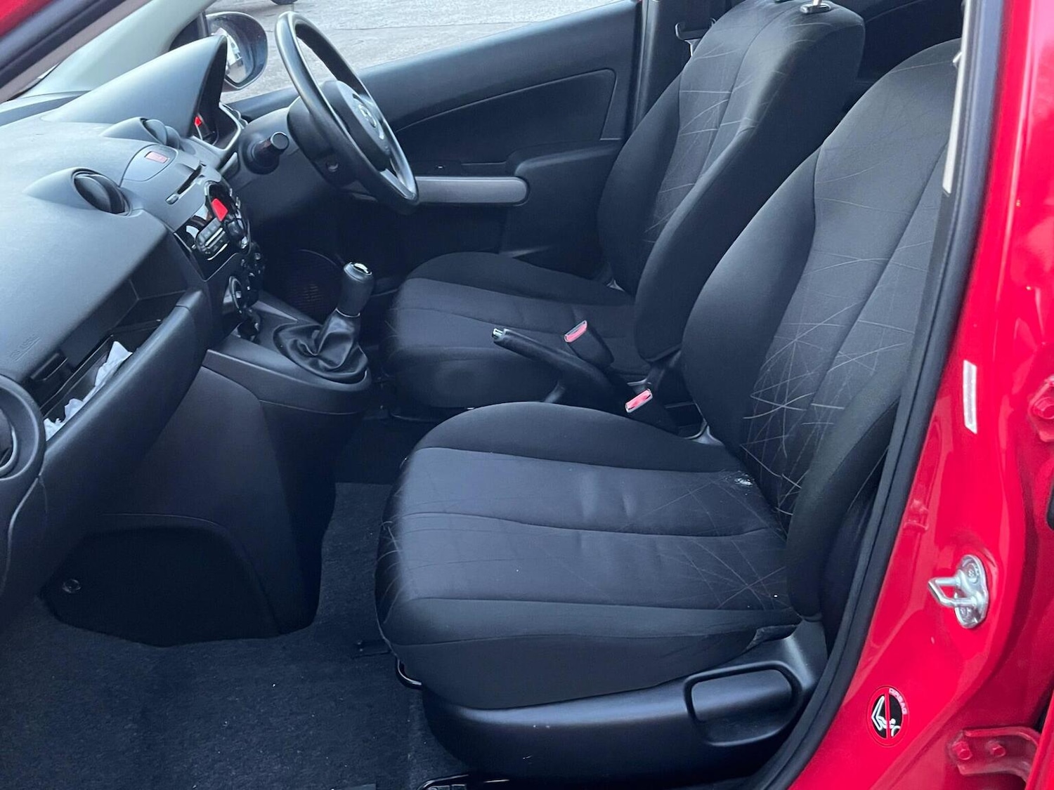 Used Mazda Mazda2 2015 for sale - 76896997: Photo 46