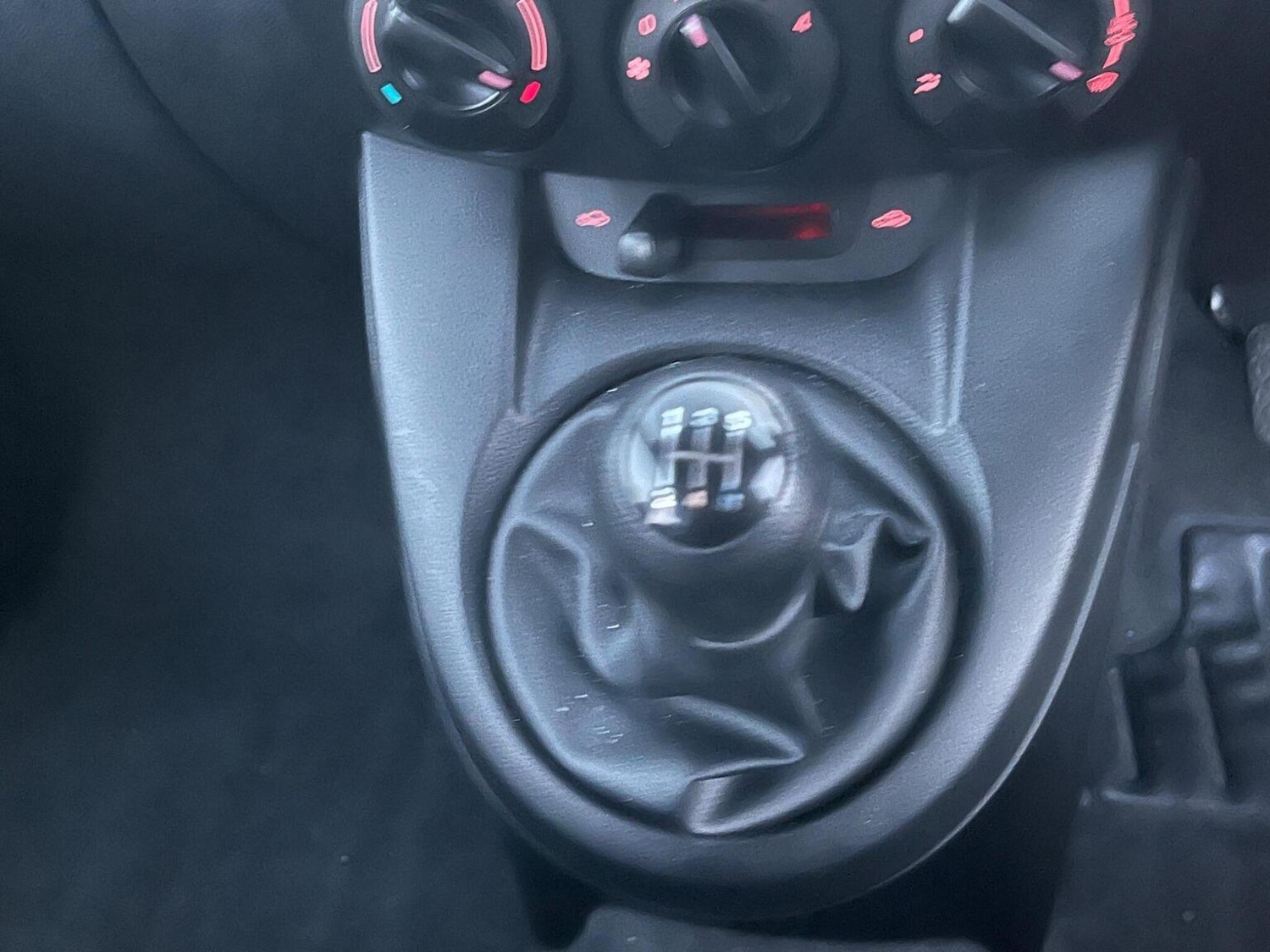 Used Mazda Mazda2 2015 for sale - 76896997: Photo 48