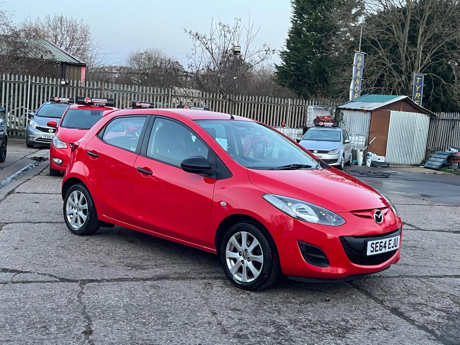 Used Mazda Mazda2 2015 for sale - 76896997: Photo 5