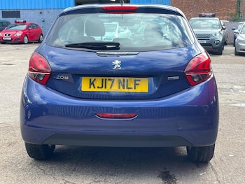 Used Peugeot 208 2017 for sale - 76605629: Photo