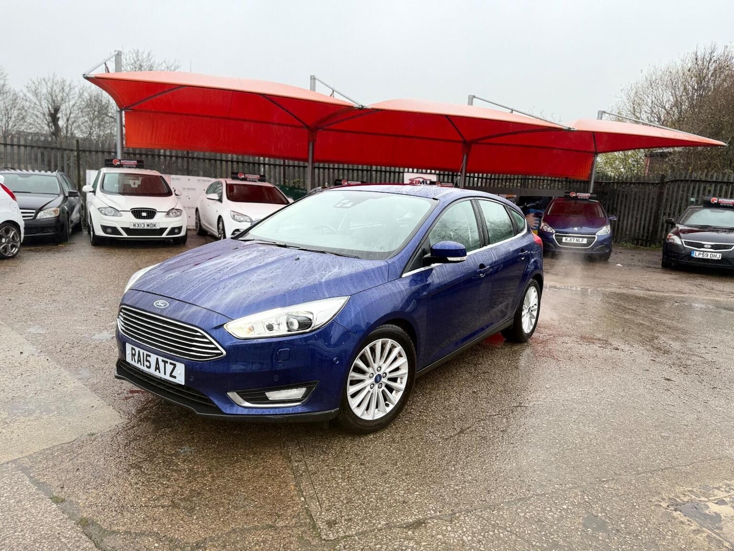 Used Ford Focus 2015 for sale - 76649841: Photo 2